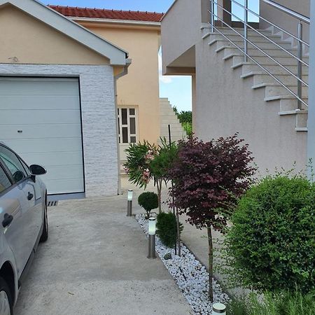 Apartman Tolosi 2 Leilighet Podgorica Eksteriør bilde