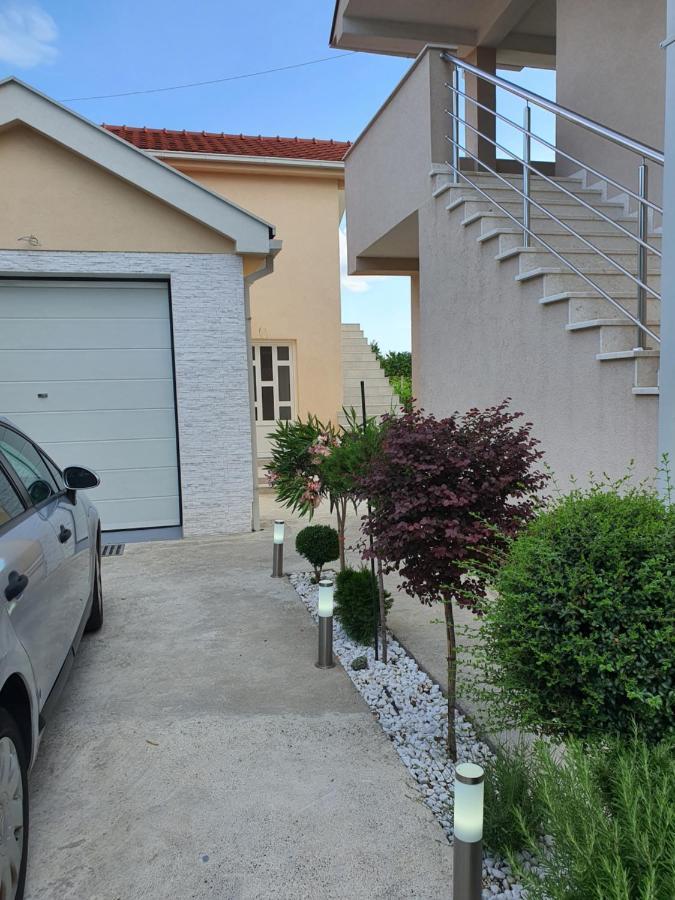 Apartman Tolosi 2 Leilighet Podgorica Eksteriør bilde